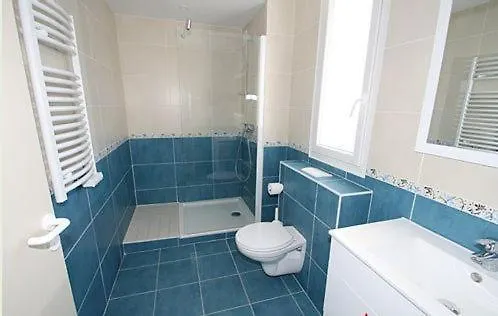 Hotel Lafon Hendaye 2*,
